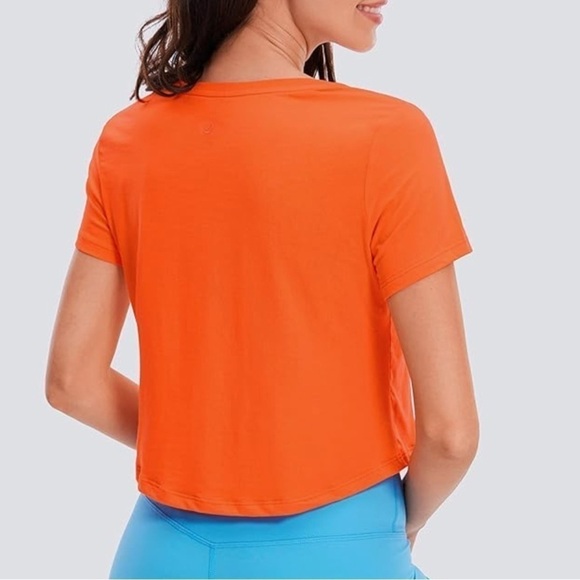CRZ YOGA Orange V-Neck Crop Top - Picture 2 of 3